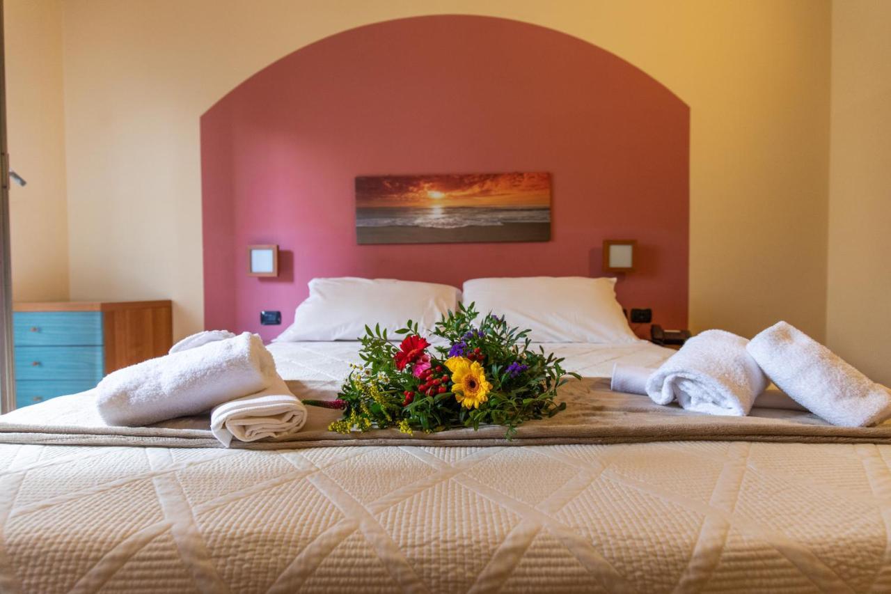 Xxv Aprile Casa Per Ferie Hotel