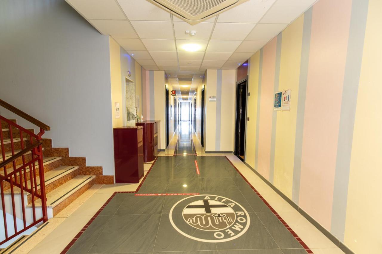 Hotel Xxv Aprile Casa Per Ferie