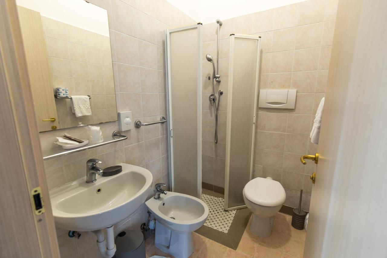 Xxv Aprile Casa Per Ferie Albenga