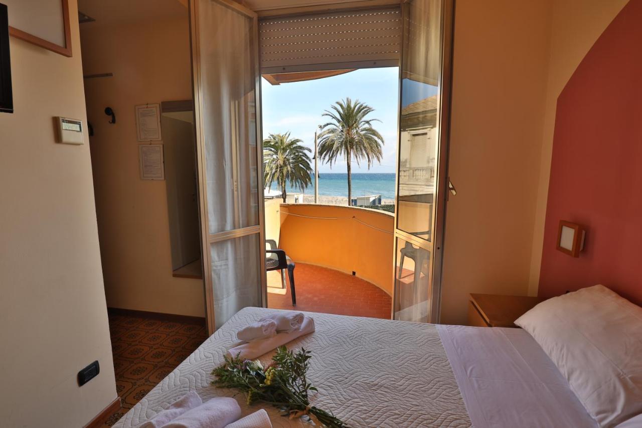 Hotel Xxv Aprile Casa Per Ferie *