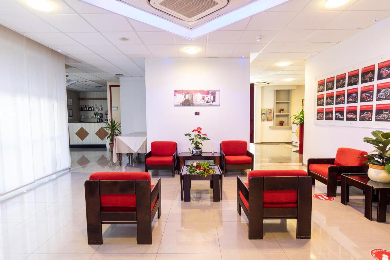 Hotel Xxv Aprile Casa Per Ferie